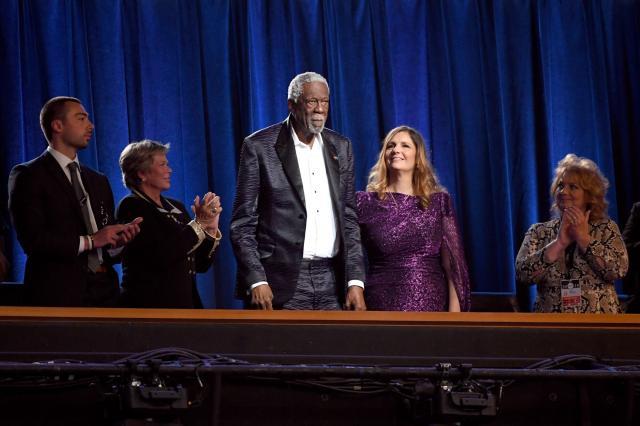 九游电脑版-埋藏在观众席上的丑陋：NBA球员遭遇的另一种攻击